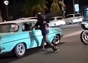 A Foreigner Drives the Wrong Way in Sanur. A Motorcyclist Punches His Car. And Bali Asks Hard Questions Again. 38 Photo: A car traveling against the flow of traffic at the Sanur McD intersection, Denpasar, Saturday (May 30, 2026). (Screenshot of a viral video)