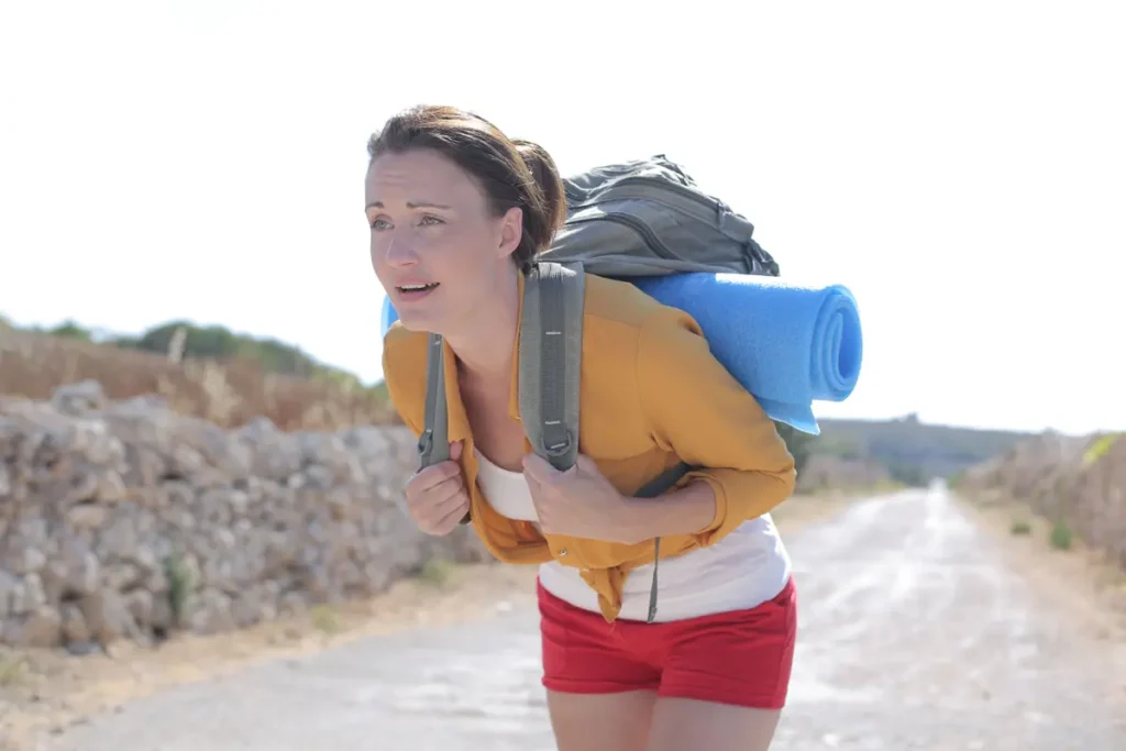 Ruck Walking: The Simple Twist That's Turning Bali's Favorite Exercise Into a Full-Body Workout 39 Ruck walking remains a low-impact exercise suitable for beginners or walking enthusiasts. (Photo/Doc: Pexels)