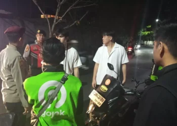 Police are questioning several witnesses regarding a snatch-theft incident on Jalan Gang Anggrek, Canggu, North Kuta District, Badung Regency, Bali, on the night of Sunday (July 12, 2026). (Badung Police.)