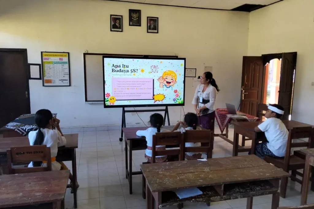 The atmosphere at the start of the new school year at SD Negeri 6 Bhuana Giri in Bhuana Giri Village, Bebandem District, Karangasem Regency, Bali, on Tuesday (July 14, 2026). (Principal of SDN 6 Bhuana Giri, I Made Suartika)