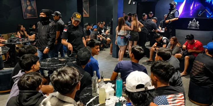 Operation Bersinar conducted by the Bali Provincial National Narcotics Agency (BNNP Bali) in Badung and Denpasar, Sunday (July 26, 2026). (Photo: BNNP Bali)