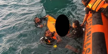 Chinese Couple Killed by Powerful Waves During Snorkeling Trip Near Komodo National Park 1 Search and rescue teams recovered the body of a Chinese tourist who drowned while snorkeling in the waters off Kelor Island, Labuan Bajo, West Manggarai, East Nusa Tenggara (NTT), on Wednesday (July 15, 2026).