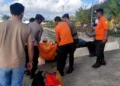 A joint search and rescue team evacuated the body of a crew member from the MV Shandong De Yu in the waters off Benoa on Tuesday (July 14, 2026). (Photo: Denpasar SAR)