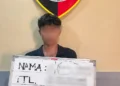 Photo: One of the perpetrators involved in motorcycle thefts at three locations in Denpasar. (Courtesy of Denpasar City Police)