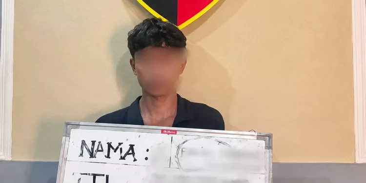 Photo: One of the perpetrators involved in motorcycle thefts at three locations in Denpasar. (Courtesy of Denpasar City Police)