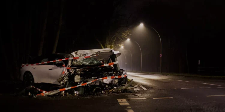 Turkish National Arrested After Hit-and-Run Rampage Injures Four in Badung, Bali 37 Photo for illustration purposes only: Car involved in an accident.