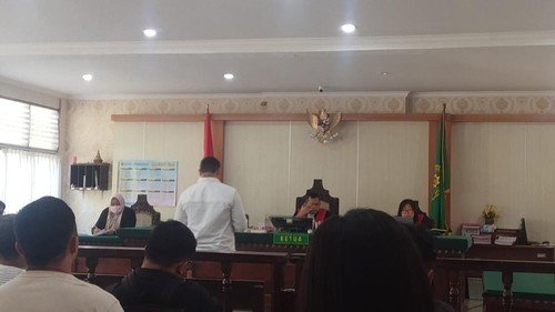 Bali Fast Boat Captain Faces 3.5-Year Prison Sentence Over Sanur Ferry Disaster That Killed Three 38 Photo: The captain of the *Bali Dolphin Cruise 2* fast boat, I Kadek Ariawan (28), attends the sentencing demand hearing at the Denpasar District Court on Tuesday (July 28, 2026).