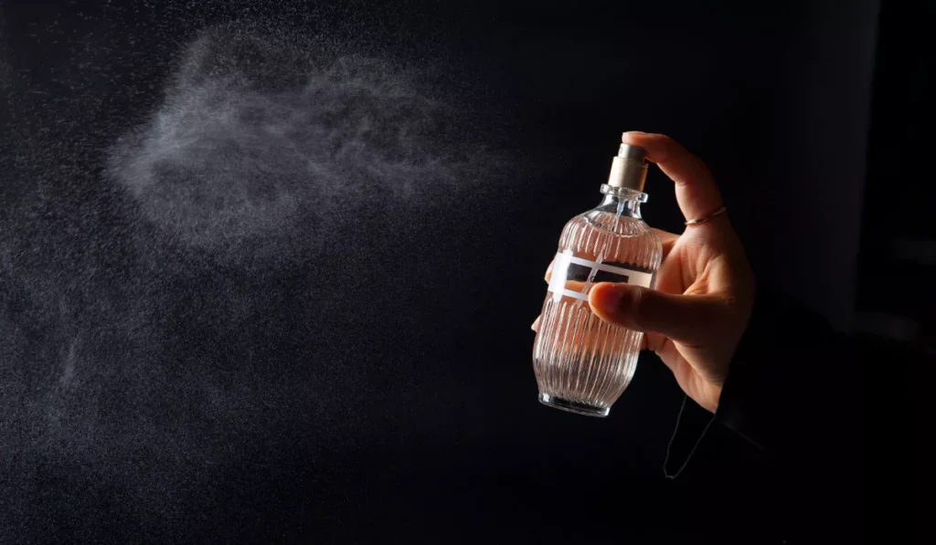 Why Doesn't Perfume Last in Bali? Here's the Science (And How to Make It Last Longer) 38 Perfume mist demonstrating why fragrance doesn't last long in Bali's humid weather.