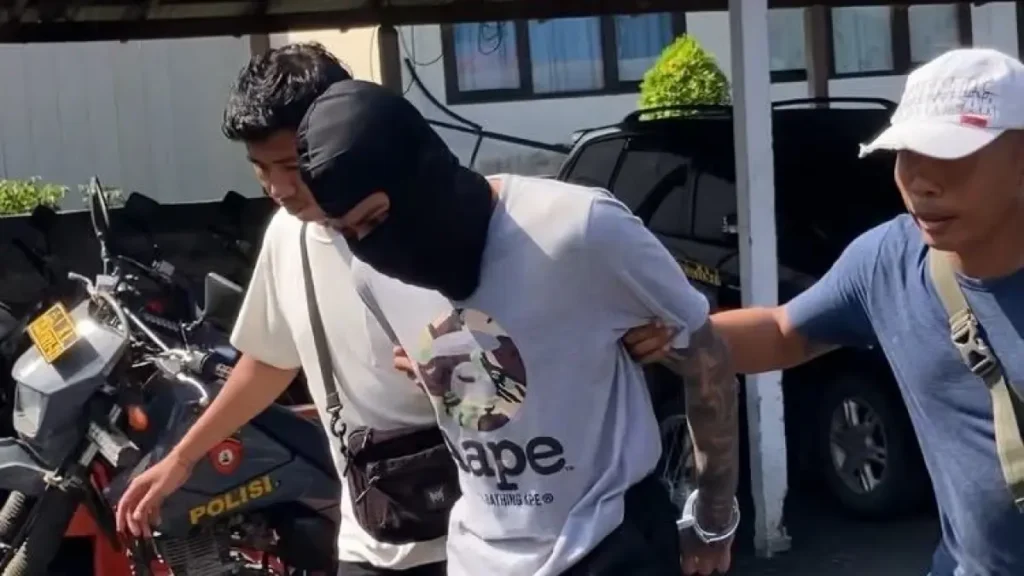 When a Text Message Becomes a Motive: What a Bali Murder Case Reveals About the Real-World Cost of Words Online 39
The perpetrator behind the murder of I Nyoman Cita—also known as Pak Man Colik—belongs to the same *banjar* (local community unit).