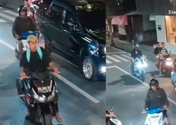 The theft of a motorcycle by two individuals on Jalan Pantai Berawa, Tibubeneng, Badung, was captured on CCTV. (Photo: Courtesy)
