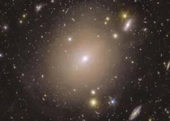 Scientists Just Found Something Never Seen Before: An Atmosphere Around a Rocky, Earth-Like Planet in the Habitable Zone 43 Photo: The Euclid telescope discovers a rare 'Einstein ring' hidden near Earth—and an unnamed ancient galaxy behind it. (Credit: NASA)