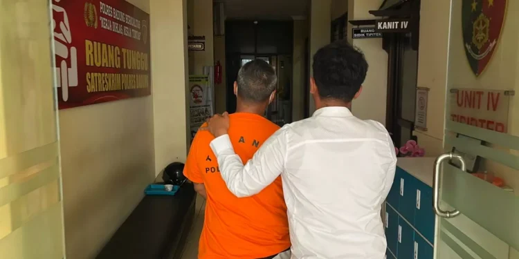 Gunman Arrested Within 24 Hours After Shooting at Popular Bali Nightclub Leaves Two Injured 37 A photo of the Canggu shooting suspect, who is now officially in custody at the Badung District Police.
