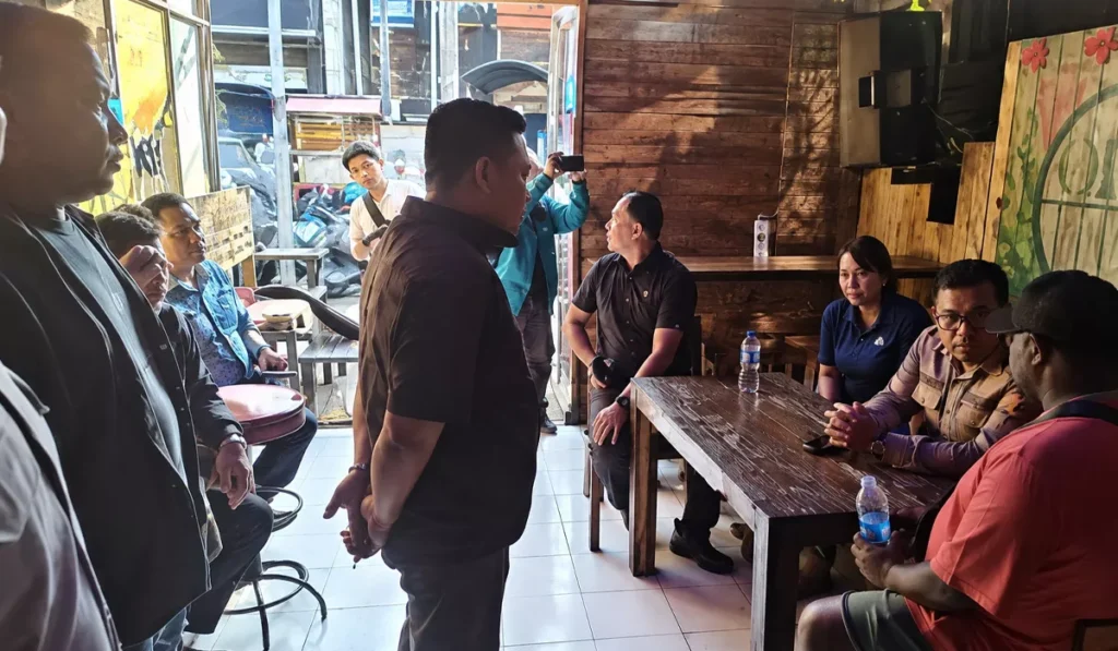Four Australian Suspects Named in Fatal Kuta Bar Beating, All Had Already Left Indonesia by the Time British Victim Died 1 British tourist dies Kuta bar assault