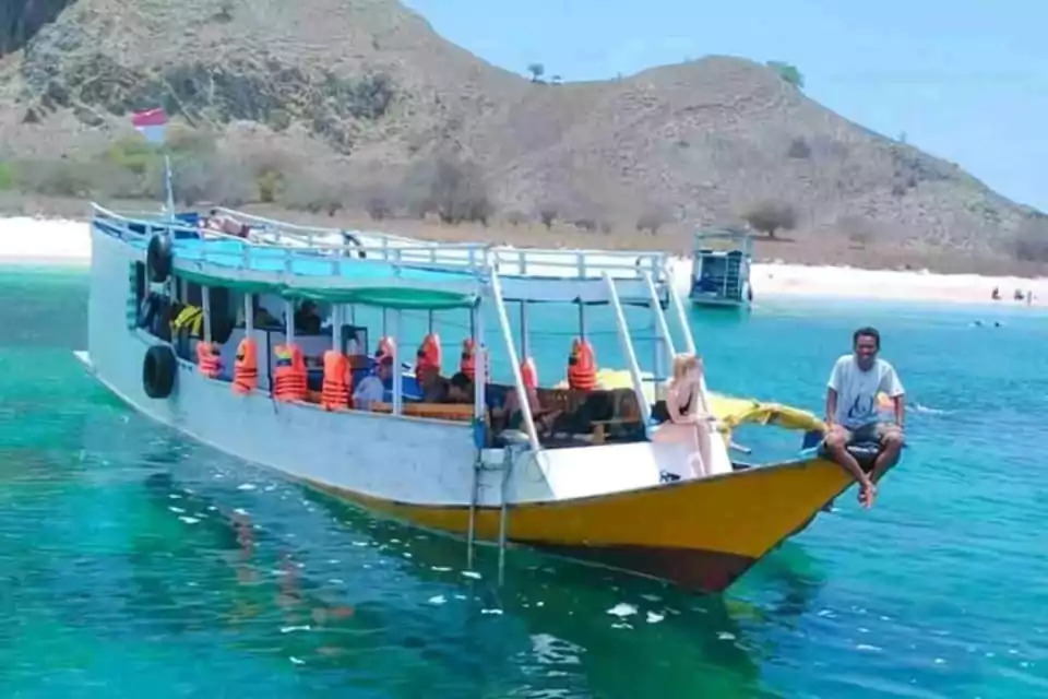 Komodo Tour Slow Boat