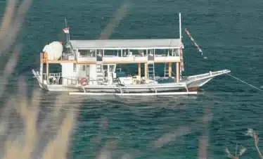 Mata Komodo Boat Rental Liveonboard 2 Day 1 Night