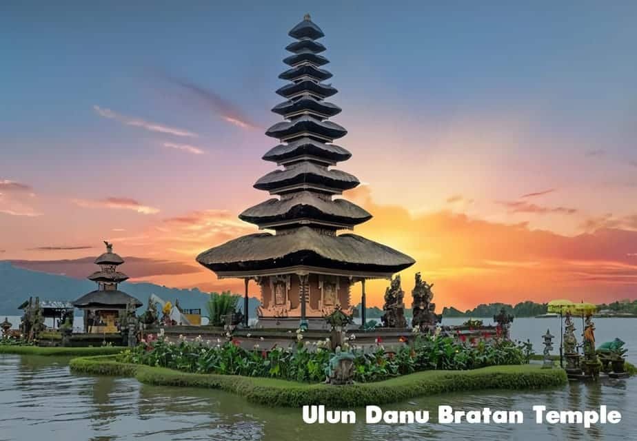 Taman Ayun Tample - Bedugul Unesco Tour