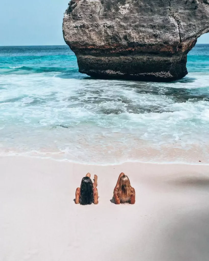 Hidden Beach at Nusa Penida - Hey Bali