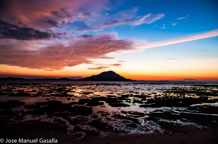 Kanawa Golden Sunsets to End Your Day