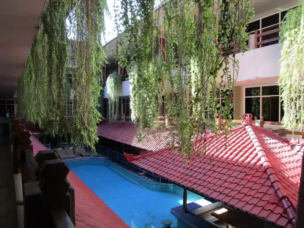 Hotel Karthi Bar & Restaurant - Kuta hotels under 22 dollars