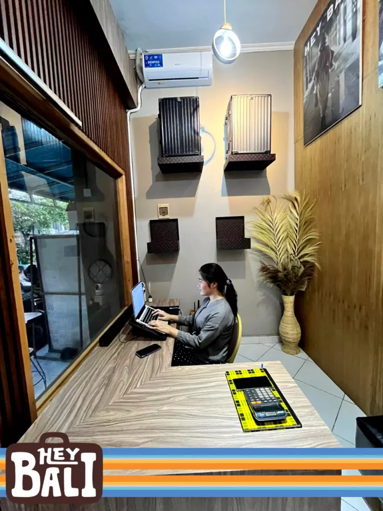 Hey Bali Luggage Storage Office