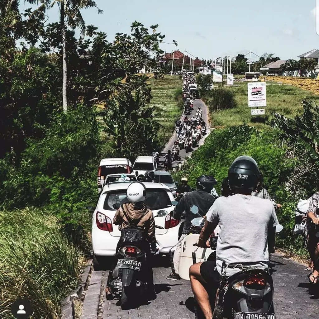 Photos of shortcuts in canggu Bali stuck in long traffic jams