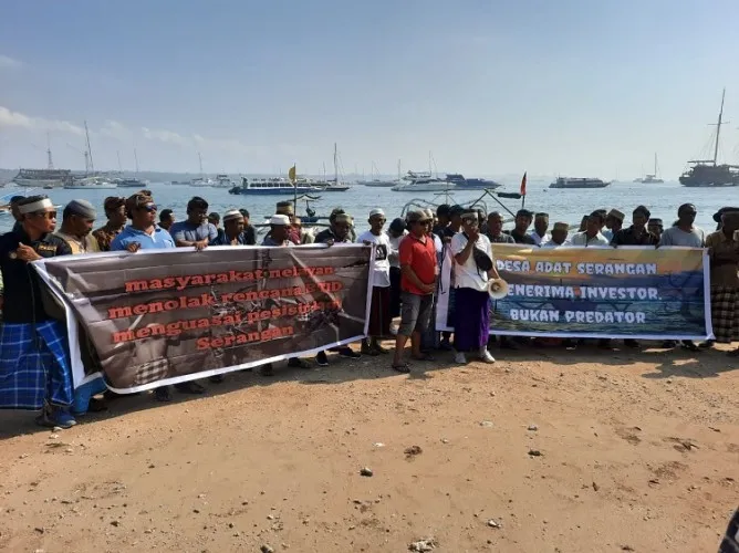 SERANGAN BALI PROTEST  - photo of Serangan residents demonstrating against nature destruction and exploitation plans