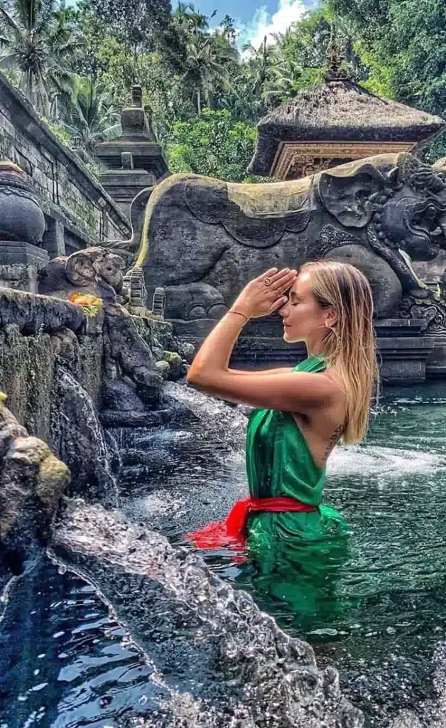 Tirta Empul: The Spiritual Car Wash